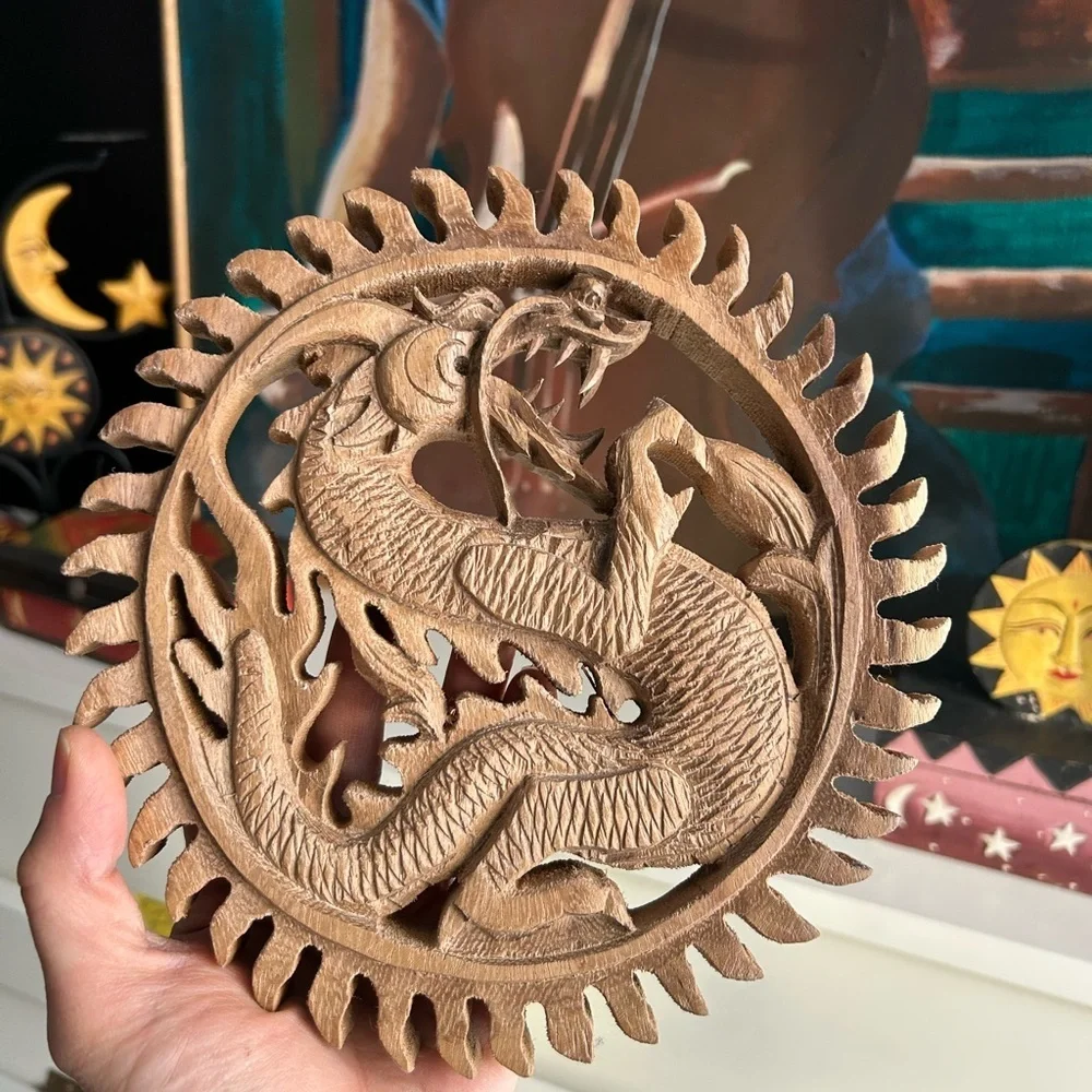 Balinese wood carving of Dragon wall hanging - Picture 1 of 13